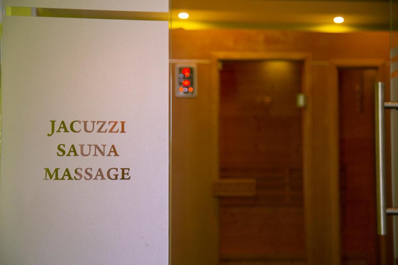 Hotel Ambasador