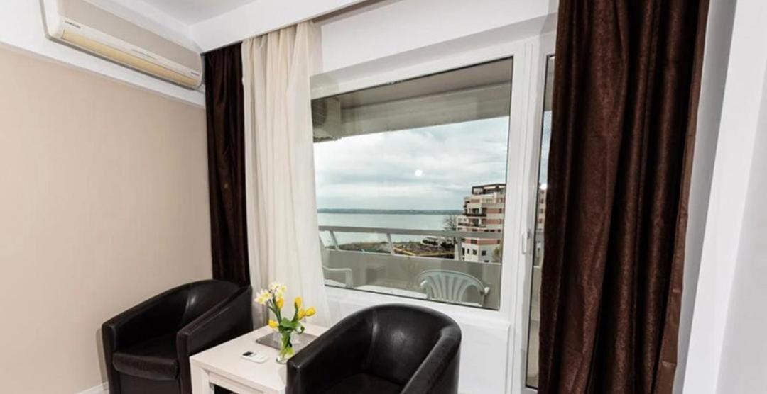 Hotel Ambasador